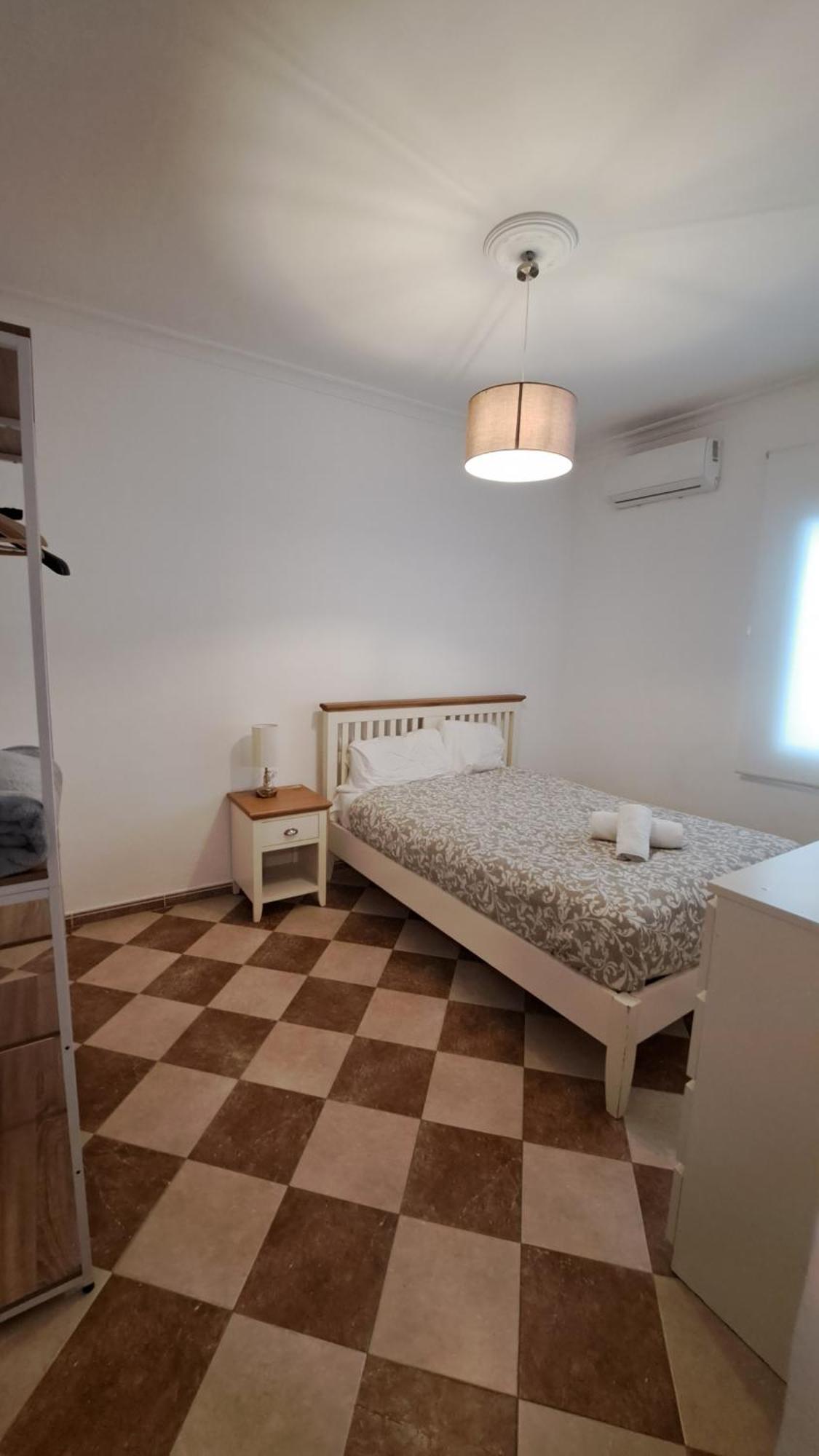 Ms4 Apartamentos Nervion Seville Exterior photo