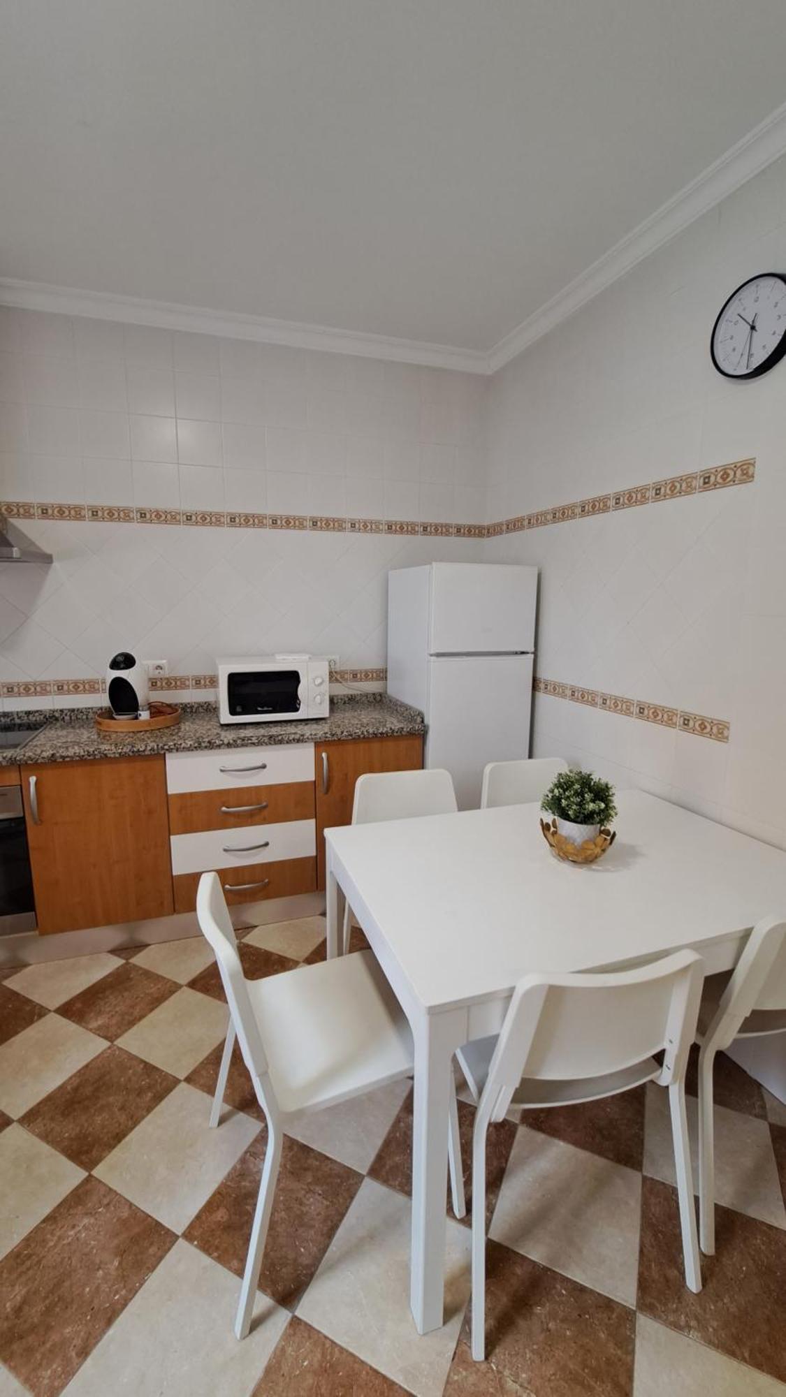 Ms4 Apartamentos Nervion Seville Exterior photo