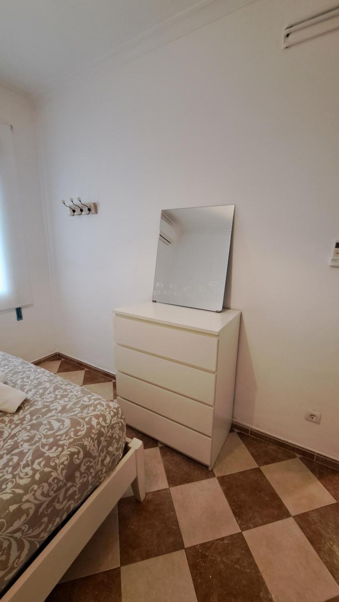 Ms4 Apartamentos Nervion Seville Exterior photo